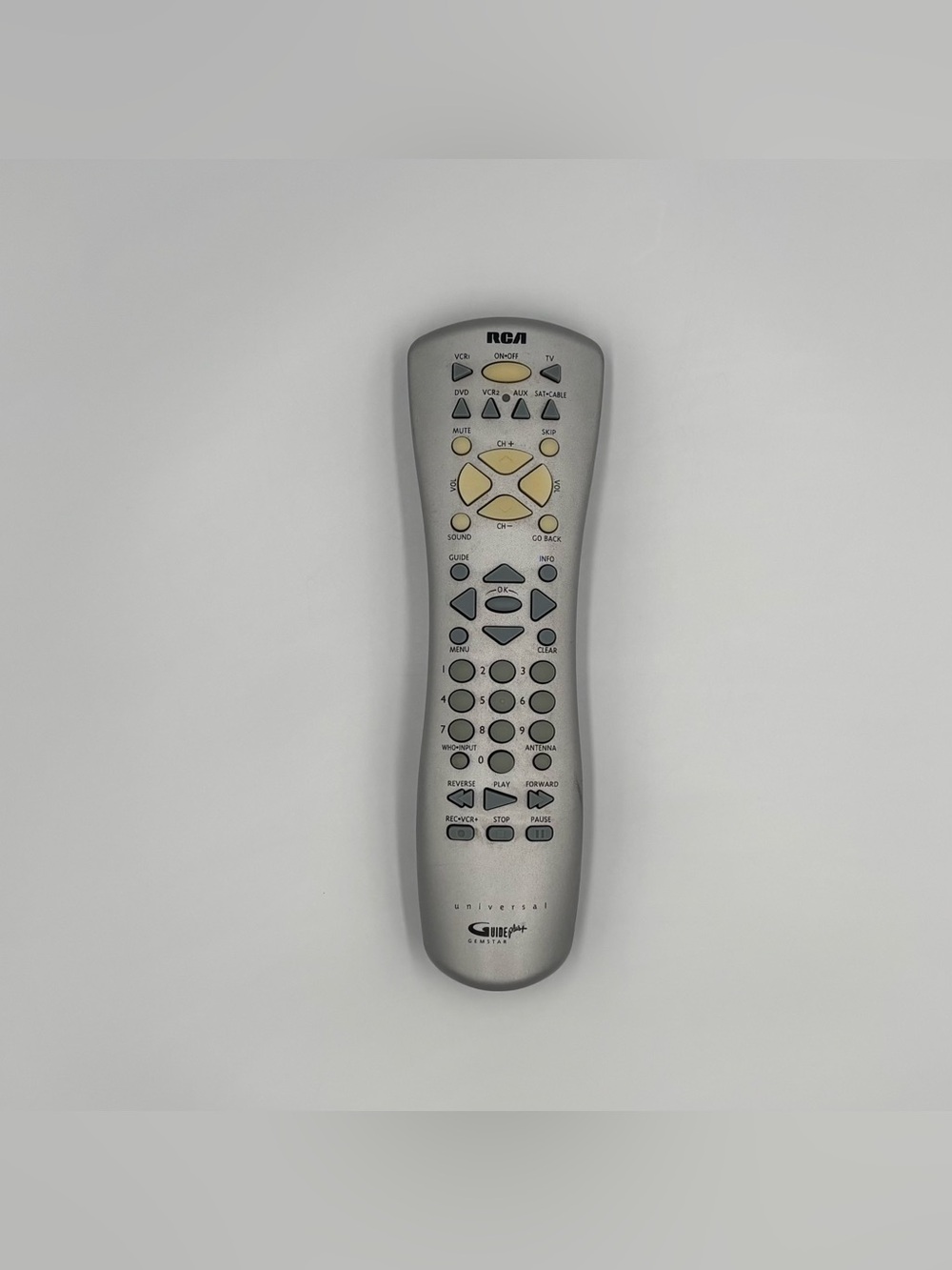 RCA RCR160TC Universal Wireless TV/VCR Remote Control Silver/Gray Glows In Dark